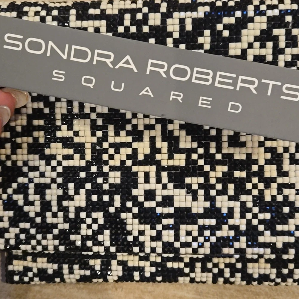 New Sondra Roberts Squared Black/White Beaded Versatile Clutch - Picture 2 of 11